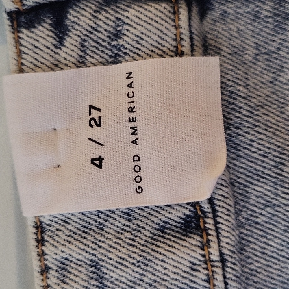 Good American Light Blue Distressed Denim Bombshell Shorts. - Picture 7 of 10